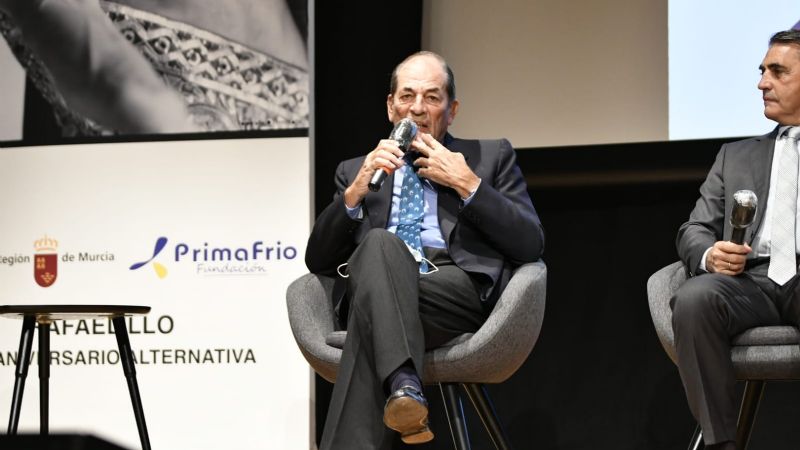 Mucia se rinde a Rafaelillo