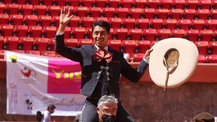 Sergio Flores sale a hombros en Zacatecas