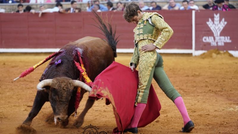 Marcos Linares y González Écija, oreja en Córdoba