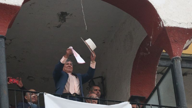 Mauricio se reafirma y Aguilar cae de pie en Pachuca