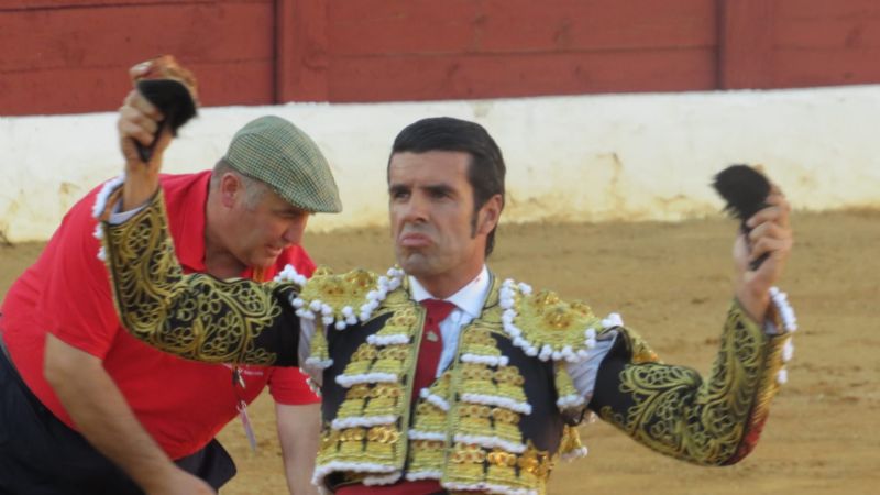 Ángel Téllez indulta a "Salinero" de El Torero