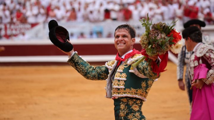 Juli se despide con vítores y trofeo de Dax