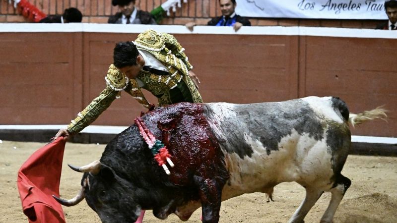 Sergio Flores, José Mauricio y Armillita a hombros en Morelia