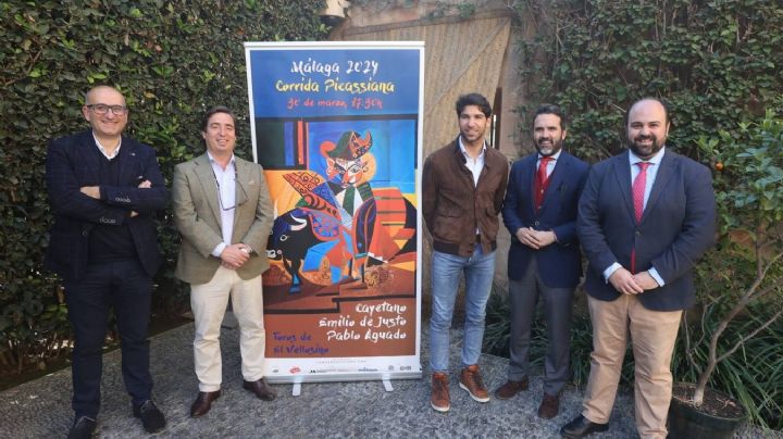 Cayetano Rivera visita el museo Picasso Málaga para promocionar la picassiana