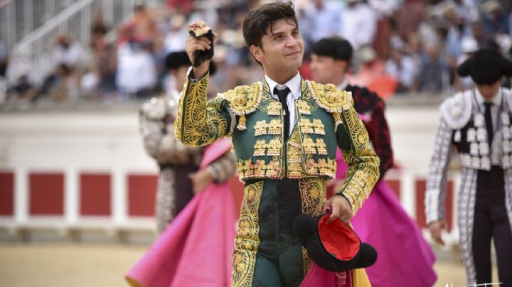 Javier Camps triunfador de la matinal tras cortar una oreja