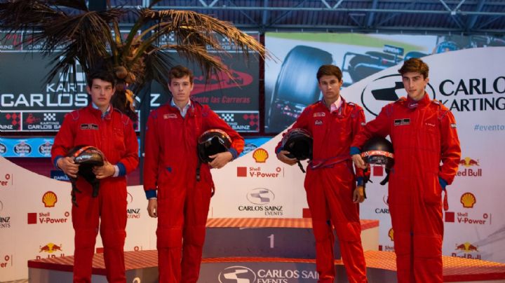 Los cuatro finalistas queman rueda y cambian capotes por asfalto