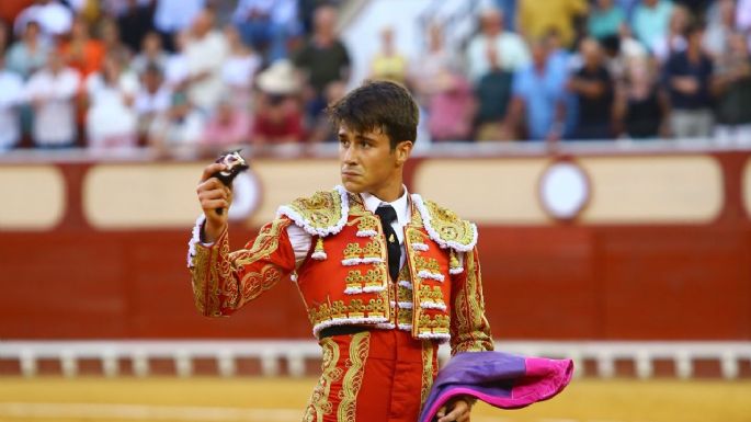Alarcón y Barroso se van en hombros en El Puerto de Santa María