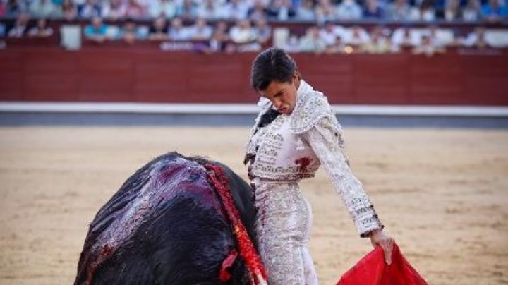 Ángel Téllez y Simón Casas concluyen su apoderamiento