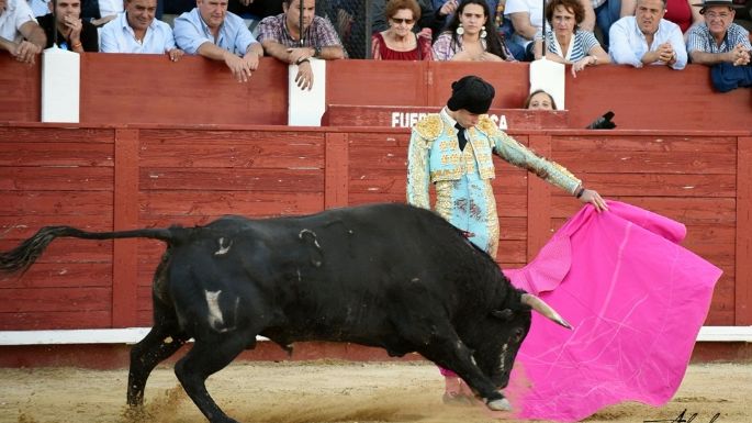 Juan Leal y Samuel Navalón, a hombros en Munera