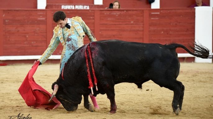 Juan Leal y Samuel Navalón, a hombros en Munera