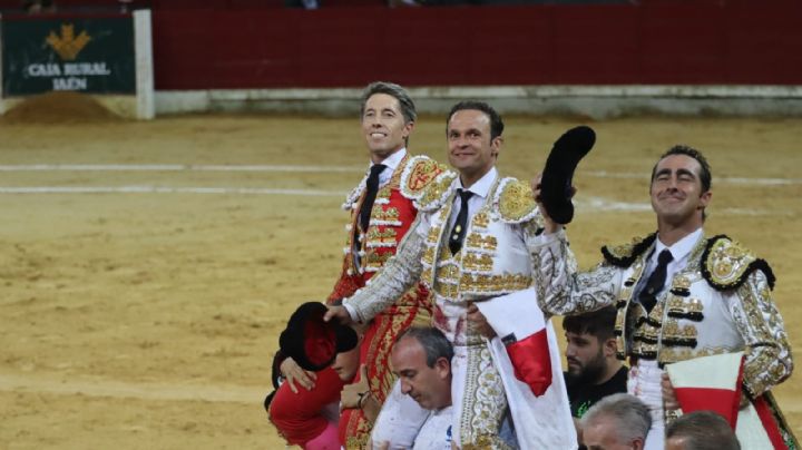Puerta grande al recital en banderillas en La Alameda