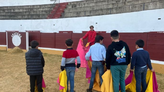 Víctor Puerto, profesor de toreo en Aracena