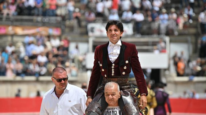 Diego Ventura sale por los Cónsules en al matinal de Nimes