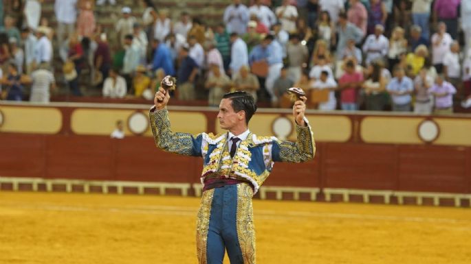 La terna a hombros en El Puerto