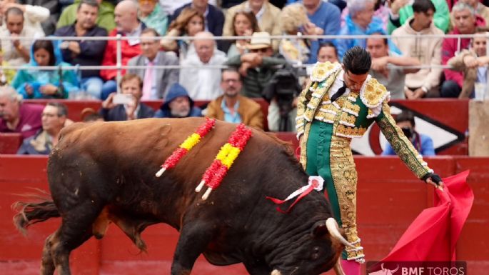 La terna a hombros en la cuarta de Salamanca