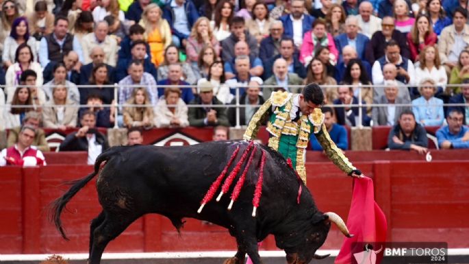 La terna a hombros en la cuarta de Salamanca