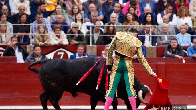 La terna a hombros en la cuarta de Salamanca