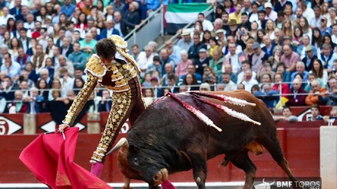 La terna a hombros en la cuarta de Salamanca