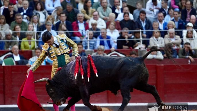La terna a hombros en la cuarta de Salamanca