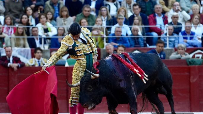 La terna a hombros en la cuarta de Salamanca