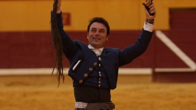 La terna a hombros en Almodóvar del Campo