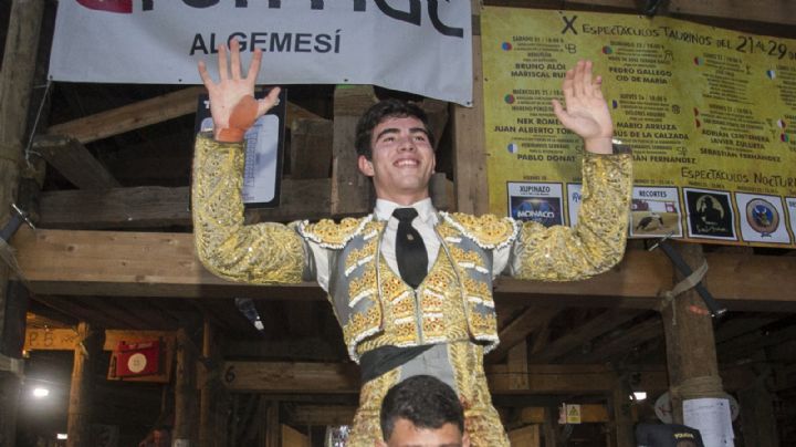 Cid de María y D. Angel Guzmán, acuerdo de apoderamiento