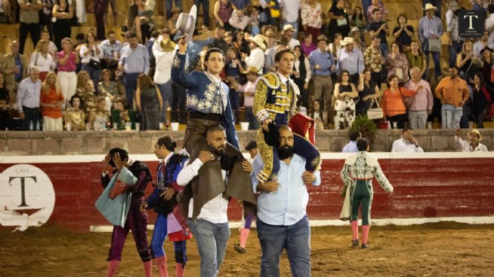 Arturo Gilio y Tarik Othón compartieron salida a hombros en San Miguel El Alto