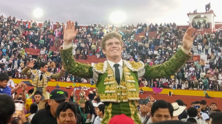 Borja Jiménez deja huella en Chota: tarde triunfal y toreo caro, a hombros con Colombo