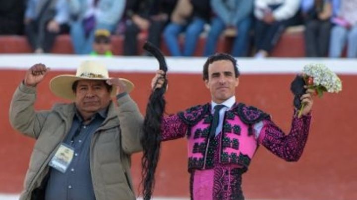 Un extraordinario Galdós indulta un toro en CoraCora