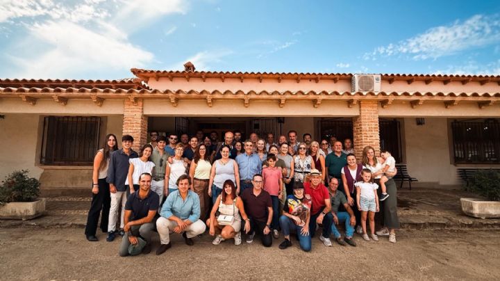 Medio centenar de abonados de Las Ventas viven una gran jornada de campo con Victorino Martín