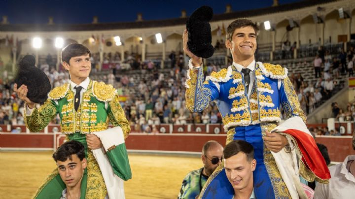 Aarón Palacio destaca en una tarde de la que se esperaba más y sale a hombros junto a Caballero