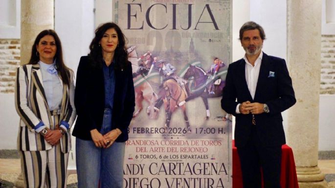 Écija celebra el Día de Andalucía con una corrida de rejones de primer nivel