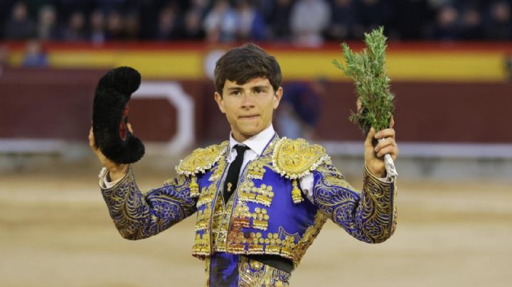 Ginés Marín y Aarón Palacio, empate a oreja ante toros de la Quinta que no rompen