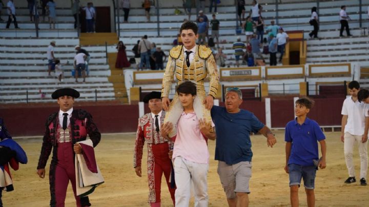 Puerta grande para Rubén Vara en la primera de la Feria del Ángel
