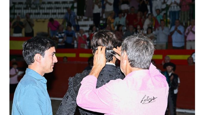 Duque se despide y Nek Romero y Bruno Gimeno reivindican su sitio