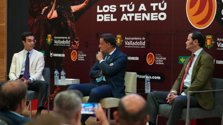 Tomás Rufo y Lolo de Juan acercan el mundo del toro y el campo en un multitudinario ‘Tú a tú’