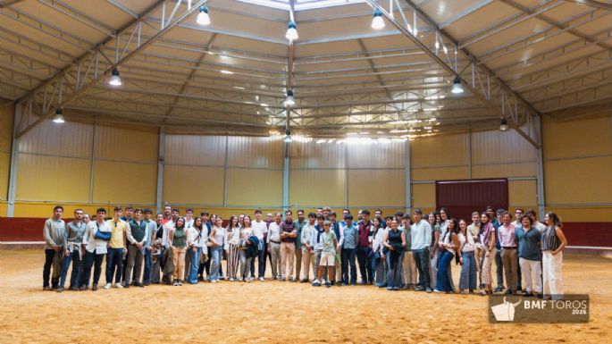 Más de 70 jóvenes comparten con Daniel Luque una jornada de campo en Garcigrande