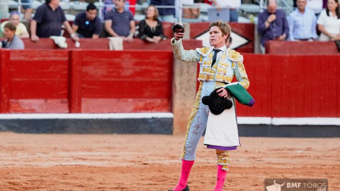 Luque y Borja Jiménez ponen las orejas en el arranque de la Virgen de la Vega
