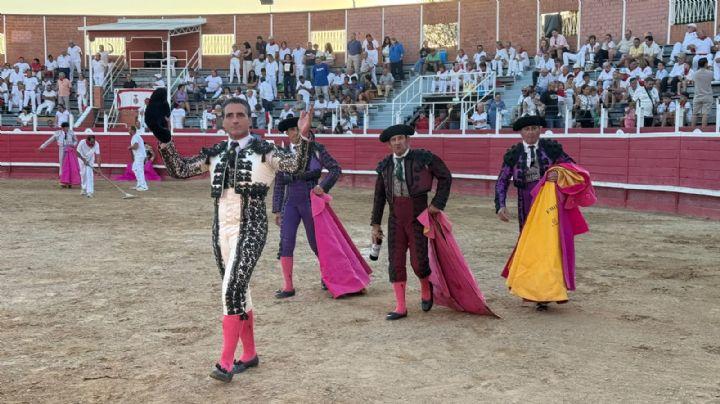 Sánchez Vara y Emilio Serna se hacen fuertes ante Sobral en Sangüesa, con Joselillo como triunfador