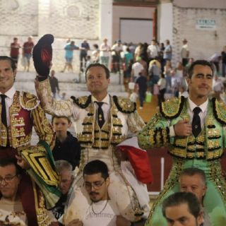 Ferrera, El Fandi y Curro Durán cortan diez orejas y dos rabos en Cazorla