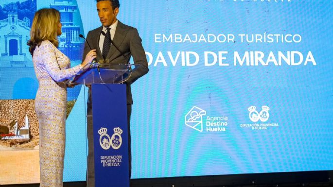 David de Miranda lleva Huelva por bandera y recibe el reconocimiento de Embajador Turístico
