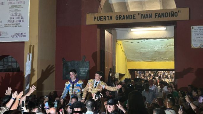 Puerta Grande de Víctor Hernández y Aarón Palacio con un buen encierro de Román Sorando