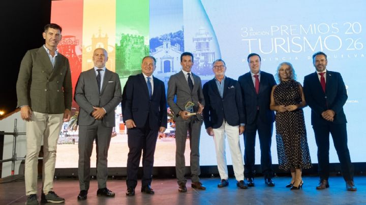 David de Miranda lleva Huelva por bandera y recibe el reconocimiento de Embajador Turístico