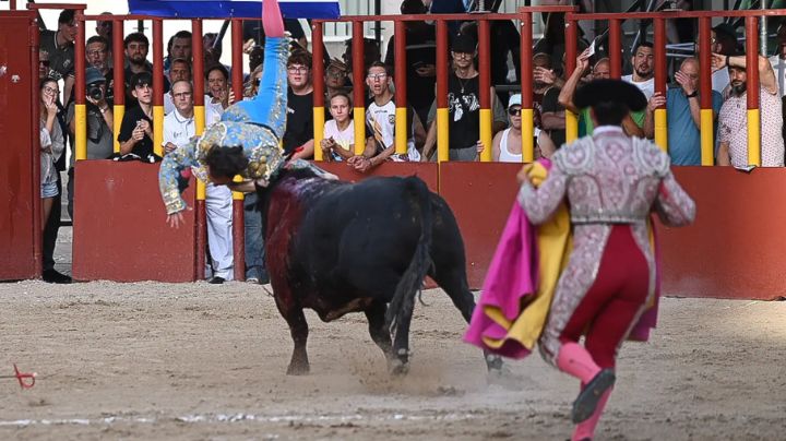 Tomás González, trasladado al hospital tras una cornada en Arganda del Rey